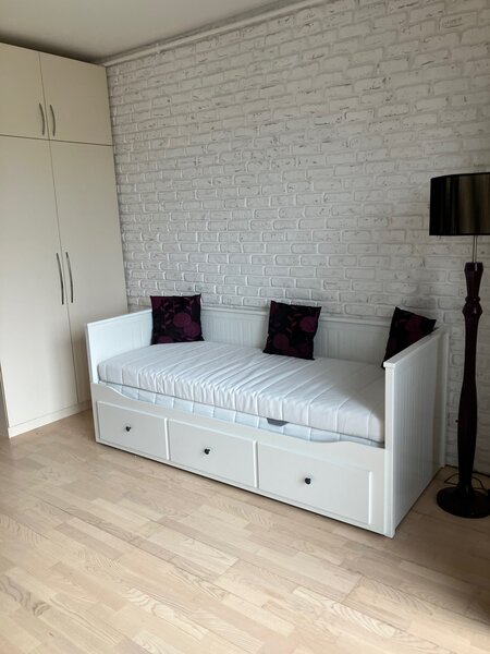 Bucurestii Noi- Parc Izbiceni- garsoniera open space,2/3,lift,modern,400€