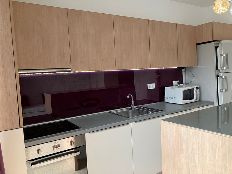 Bucurestii Noi- Parc Izbiceni- garsoniera open space,2/3,lift,modern,400€